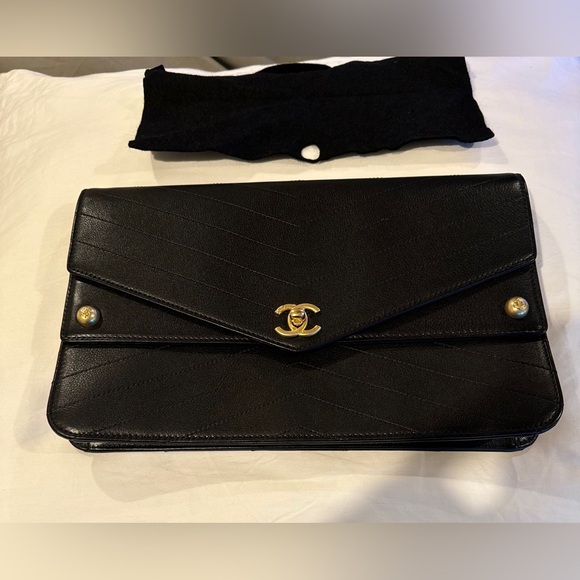 Authentic Chanel Chevron Calfskin Clutch - Picture 2 of 4